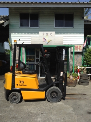 +++ ขายโฟล์คลิฟท์  SUMITOMO YALE FD15  ขนาด 1.5  ตัน  (รถนอกนำเข้า  สภาพดี)  เครื่องยนต์ดีเซล  เสา 3 เมตร  เกียร์ธรรมดา  ยางตันครับ