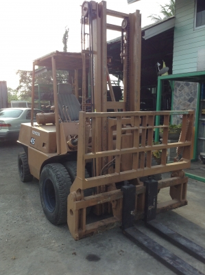 +++ ขายโฟล์คลิฟท์  TOYOTA FD40  ขนาด 4  ตัน  (รถนอก )  เครื่องยนต์ดีเซล  เกียร์ธรรมดา  เสา 4 เมตร  ฮิ้งค์โฟล์ค  งายาว  1500  มม.  ล้อหน้าคู่ครับ