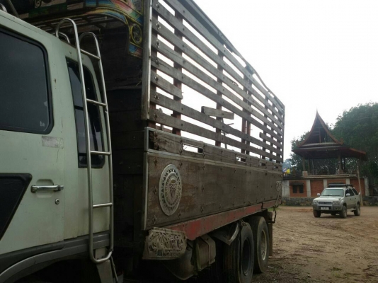 10ล้อเพลาเดียว 195 แรงFL3HNKA รถสวยห้างแท้ มีระบบลาก เกียร์ฟุลเลอร์