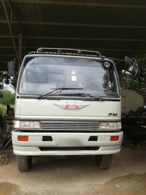 รถฮีโน่ 10 ล้อ ท้ายลาด 220 แรงม้า. ปี 36  สนใจติดต่อ 081 - 6079515