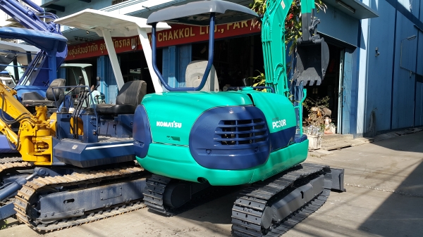 รถขุด KOMATSU รุ่น PC30R-8- นำเข้าจากญี่ปุ่น แทร็กเหล็กสวย รถขุด KOMATSU รุ่น PC30R-8- นำเข้าจากญี่ปุ่น แทร็กเหล็กสวย