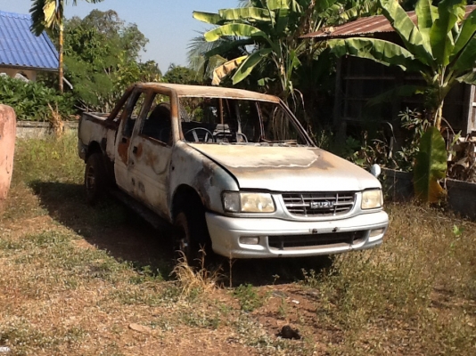 จองแล้วหนุ่มเมืองย่าโมขายครับดาก้อน4*4เครื่อง4JB1ชุด4*4ใช้งานใด้คร้บแคชชีสวยมากๆเอกสารพร้อมโอน