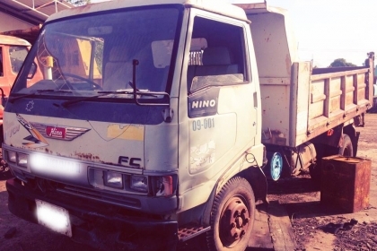 ***ขายแล้วครับขอบคุณ Truck2hand ขาย6ล้อดั้ม5คิว สภาพต้องเก็บหน่อย ราคาถูกๆ HINO FC120 ซุปเปอร์เสี่ย ห้างแท้ เกียร์สั้น FC2WEKA WO4D-120HP เครื่องเดิม เกียร์เดิม เครื่องดียังสตาร์ทติด ช่วงล่างเดิมๆ คัสซีดี เดิมๆ มีแผลเชื่อม1แผล(ตามรูป) ที่เหลือมีสนิมเกาะ บ ***ขายแล้วครับขอบคุณ Truck2hand ขาย6ล้อดั้ม5คิว สภาพต้องเก็บหน่อย ราคาถูกๆ HINO FC120 ซุปเปอร์เสี่ย ห้างแท้ เกียร์สั้น FC2WEKA WO4D-120HP เครื่องเดิม เกียร์เดิม เครื่องดียังสตาร์ทติด ช่วงล่างเดิมๆ คัสซีดี เดิมๆ มีแผลเชื่อม1แผล(ตามรูป) ที่เหลือมีสนิมเกาะ บ