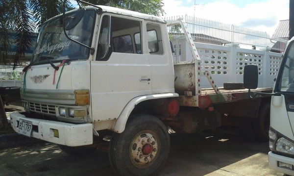 ขายรถบรรทุกรถแบคโฮ 2 เพลา HINO KT725 หางสวยทะเบียนพร้อม
