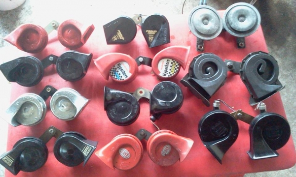 ถูก+ส่งฟรี!!แตรนอกแท้นำเข้าล้วนๆ สวยทุกคู่ ใช้งานได้หมด ทดสอบแล้ว!!