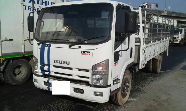 ขาย รถบรรทุก 6 ล้อ ISUZU NPR 150 แรง ปี52