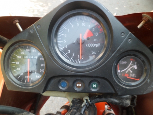 ขายรถโบราณ เก่าเก็บไม่ได้ใช้