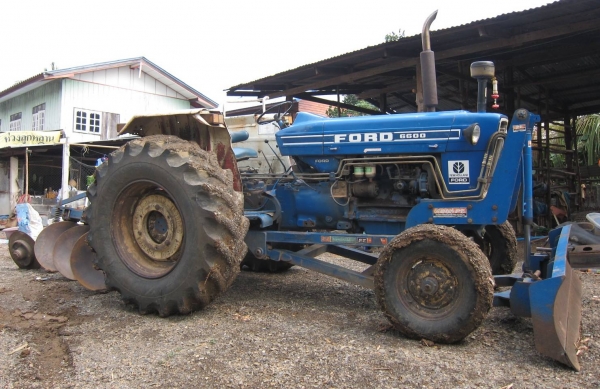 รถไถฟอร์ด T5