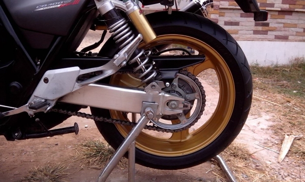 ขาย HONDA CB400 TEC3 ปี2004 ราคา118000 เครื่องดีมาก เงียบๆ กริบๆถูกที่สุดในเว็ป