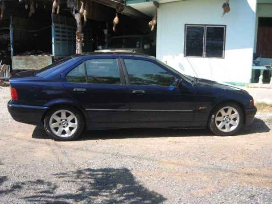 ขาย BMW 318iA (4Dr) ปี 1995 เครื่อง E36 โฉม นกแก้ว สีน้ำเงิน ติด NGV ขาย BMW 318iA (4Dr) ปี 1995 เครื่อง E36 โฉม นกแก้ว สีน้ำเงิน ติด NGV