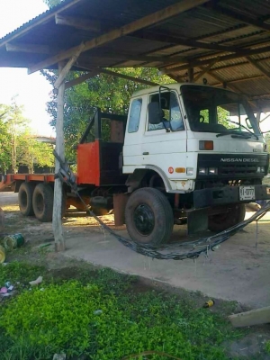 ขายรถ 10 ล้อเทเลอร์ NISSAN UD 260 แรงม้า ยางสวย 10 เส้น ราคา 800000