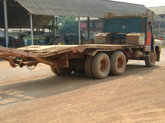 ขายรถ อีซูซุ เทรลเลอร์สิบล้อ ลากรถเกี่ยว