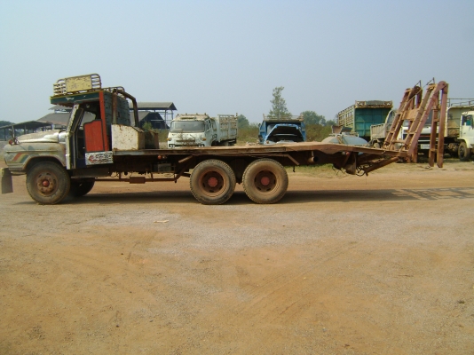 ขายรถ อีซูซุ เทรลเลอร์สิบล้อ ลากรถเกี่ยว