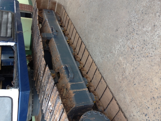 ขายด่วน KOMATSU PC-200-5สภาพสวย เอวแน่นบู๊ชเปลี่ยนใบทั้งสองข้างไฟฟ้าเต็มเครื่องเดิมปั้มเดิม เอกสารเล่มทะเบียน