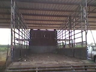 ISUZU NPR 115 HP 4BD1 ปี 36 กระบะคอกเหล็กยาว 4.30 เมตรสภาพสวย เครื่องแน่นแรงดีไม่มีเยิ้ม ภายในคอนโซลสวยครบ เกียร์สั้น ช่วงล่างคัชซีไม่มีดาม เฟืองท้ายใหญ่ติด F แล้ว ยาง 8.25 ขอบ 16 สภาพดีพร้อมใช้งาน เอกสารทะเบียนภาษีครบพร้อมโอน ราคาต่อรองได้ครับ