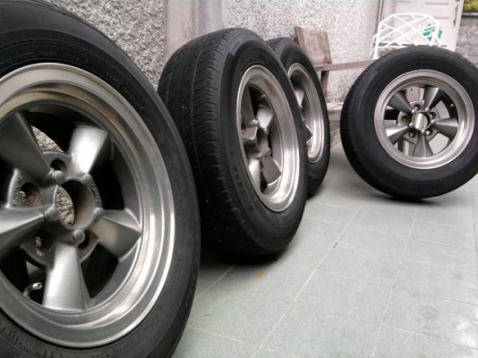 โตโยต้า คราวน์ กระโห้ สายพันธ์ญี่ปุ่นแนวเมกัน โตโยต้า คราวน์ กระโห้ สายพันธ์ญี่ปุ่นแนวเมกัน