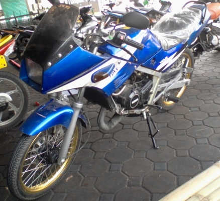 ขายตระกูล Yamaha สัก 2 คันครับ TZR 1 - VR 1