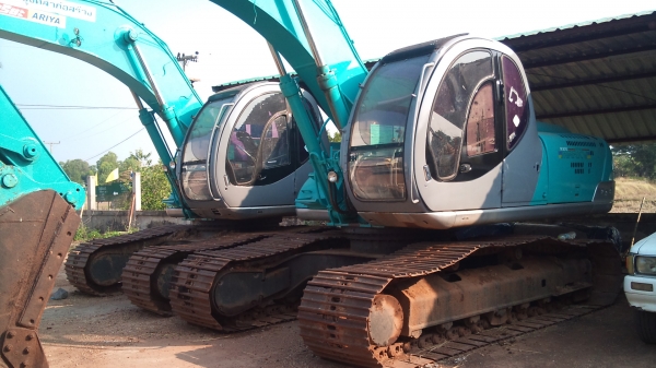 ขายแบคโคร sk200-5  pc200-5