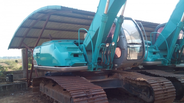 ขายแบคโคร sk200-5  pc200-5