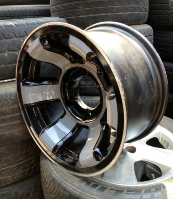 ขายล้อแนวออฟโรด 2 ชุดขอบ 15 กว้าง 8 กับ 10 นิ้ว ออฟโหดๆ ครับ