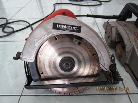 กบไสไม้Makita 1804N ,เลื่อยวงเดือนMaktec MT580 กบไสไม้Makita 1804N ,เลื่อยวงเดือนMaktec MT580