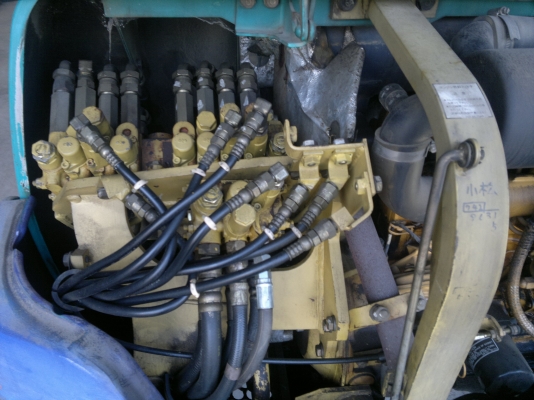 รถขุดเล็ก KOMATSU PC40-7 มีไลน์หัวเจาะ สภาพดี นำเข้าจากญี่ปุ่น ไม่เคยใช้ในไทย ติดต่อ มานะ 085-9049669