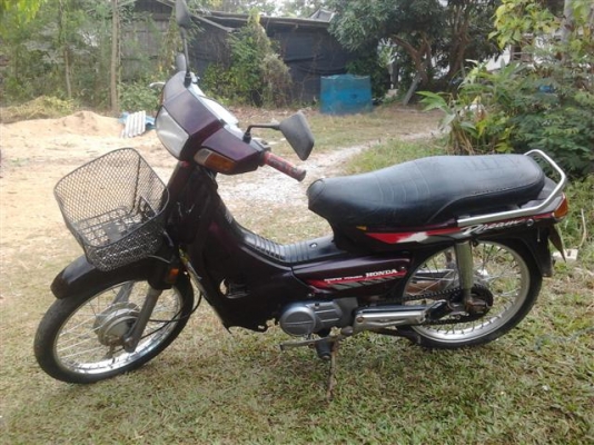 ++คลังรถฮอนด้าเก่าๆสำหรับพ่อค้าและนักปั้นมีหลายคัน++