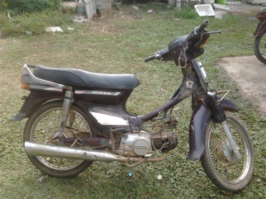 ++คลังรถฮอนด้าเก่าๆสำหรับพ่อค้าและนักปั้นมีหลายคัน++