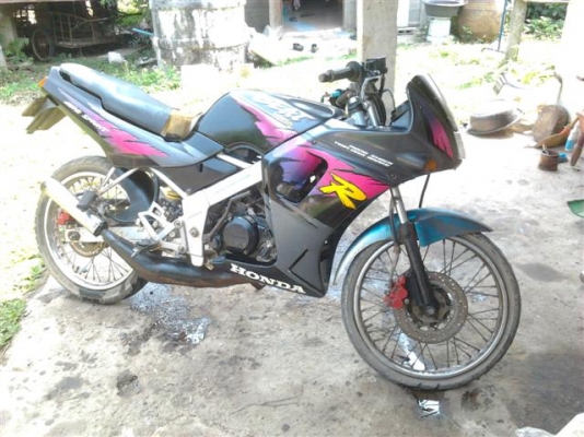 ++คลังรถฮอนด้าเก่าๆสำหรับพ่อค้าและนักปั้นมีหลายคัน++