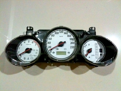 เรือนไมล์พื้นขาว Honda jazz Idsi 04-07 สภาพใหม่ ราคา 2900... Tel085-150-9040...P