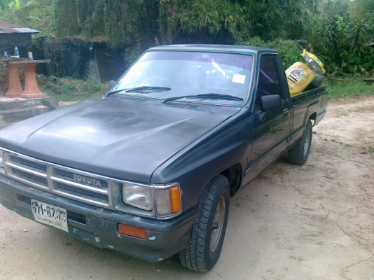 1990 TOYOTA, HILUX LN 65 ขายรถตะเข็บเดิมๆสดๆ บางๆ แห้งๆ ขี่ดี เครื่องดีคัสซีสวย บ้านๆไม่เคยบันทุกหนัก ไม่ผุ เหมาะเอาไปใช้งานเข้าสวน ทนอึด พื้นไต้เบาะยังสวยสดๆ