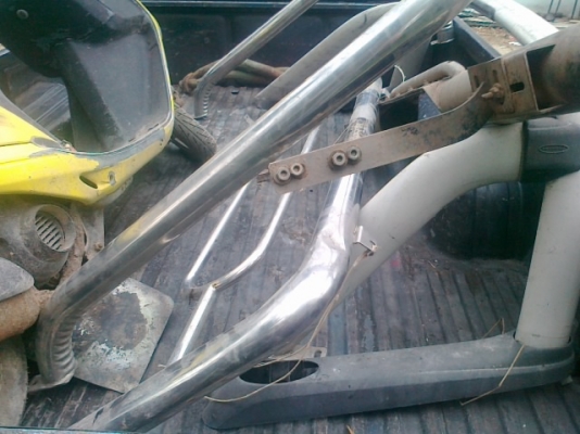 1990 TOYOTA, HILUX LN 65 ขายรถตะเข็บเดิมๆสดๆ บางๆ แห้งๆ ขี่ดี เครื่องดีคัสซีสวย บ้านๆไม่เคยบันทุกหนัก ไม่ผุ เหมาะเอาไปใช้งานเข้าสวน ทนอึด พื้นไต้เบาะยังสวยสดๆ