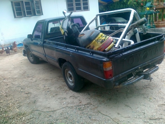 1990 TOYOTA, HILUX LN 65 ขายรถตะเข็บเดิมๆสดๆ บางๆ แห้งๆ ขี่ดี เครื่องดีคัสซีสวย บ้านๆไม่เคยบันทุกหนัก ไม่ผุ เหมาะเอาไปใช้งานเข้าสวน ทนอึด พื้นไต้เบาะยังสวยสดๆ