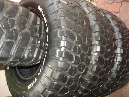 ขายยาง BF MUD 265 / 75 / 16 สวยๆ เชิญครับ ขายยาง BF MUD 265 / 75 / 16 สวยๆ เชิญครับ