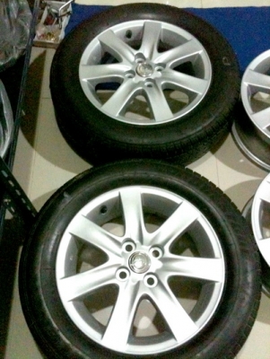 ล้อพร้อมยางดอกเต็มสองเส้น สภาพล้อใหม่เอี่ยมไม่มีรอยใดใดทั้งสิ้น Vios รุ่น s ราคา 6500 Tel.085-150-9040..P ล้อพร้อมยางดอกเต็มสองเส้น สภาพล้อใหม่เอี่ยมไม่มีรอยใดใดทั้งสิ้น Vios รุ่น s ราคา 6500 Tel.085-150-9040..P