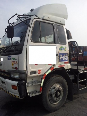 ขาย 6 ล้่อ หัวลาก NISSAN UD ปี 48 ราคา 850,000 บาท