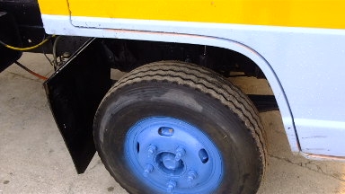 ขายหกล้อดั้ม IZUSU NPR 115 ช่วงล่าง F มี เกียร์สะโล รถสวยพร้อมใช้ รถตัวแท้ไม่ได้เปลี่ยนหัว