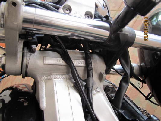 HONDA BROS400 เครื่องดี มีทะเบียน/ชุดโอนแต่...ขาย42,000บาท.(ดูคลิ๊ป). HONDA BROS400 เครื่องดี มีทะเบียน/ชุดโอนแต่...ขาย42,000บาท.(ดูคลิ๊ป).