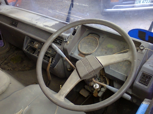 ขายหัวเก๋ง FUSO FN527 Turbo สวยอุปกรณ์ภายในครบ ขายหัวเก๋ง FUSO FN527 Turbo สวยอุปกรณ์ภายในครบ