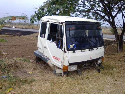 ขายหัวเก๋ง FUSO FN527 Turbo สวยอุปกรณ์ภายในครบ ขายหัวเก๋ง FUSO FN527 Turbo สวยอุปกรณ์ภายในครบ