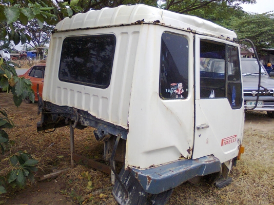 ขายหัวเก๋ง FUSO FN527 Turbo สวยอุปกรณ์ภายในครบ ขายหัวเก๋ง FUSO FN527 Turbo สวยอุปกรณ์ภายในครบ