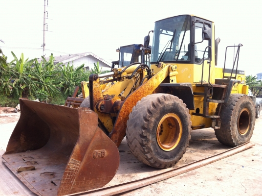 ขายรถตักล้อยาง KOMATSU WA250-3 เครื่อง KOMATSU รถเก่านอก ไม่เคยใช้งานในไทย