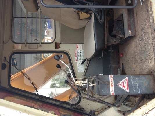 ขายด่วน KATO HD-250 เก่านอกแท้ยังไม่เคยใช้งานในไทย เครื่องปั้มโซ่ช่วงล่างเต็มไฟฟ้ามี หน้าจอขึ้น คอลโทรลนํ้ามัน มีลายหัวแย็ก สภาพพร้อมใช้มาก เอกสารใบอินวอยซ์