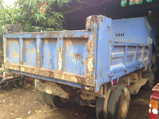 ISUZU ROCKY NRR 175 HP 6BG1 หกล้อดั๊มพ์ กระบะดั๊มพ์เหล็ก 6 ตันยาว 3.60 เมตร เครื่องแห้งดีไม่เยิ้ม หัวเก๋งบางไมมีผุภายในสวยครบ พวงมาลัยเพาเวอร์ ช่วงล่างคัชซีสวยไม่มีแตกไม่มีบวม ยาง 8.25 ขอบ 16 สภาพดีพร้อมบรรทุกพร้อมใช้งานได้เลย เอกสารเล่มทะเบียนครบพร้อมโอน