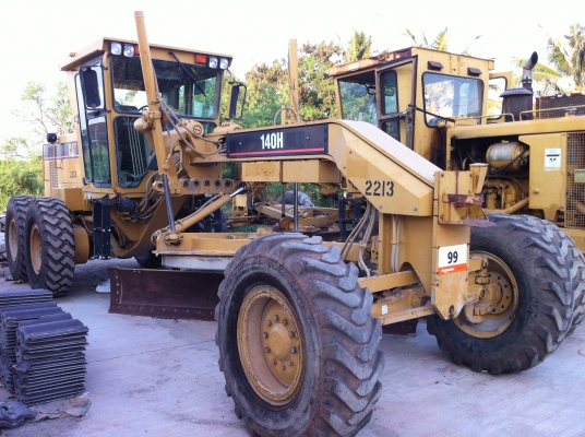 ขายรถเกรด Caterpillar 140H นำเข้าจากสหรัฐอเมริกา ไม่เคยใช้งานในไทย สภาพสวย ราคาพิเศษสุด