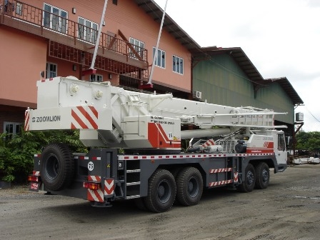 TRUCK CRANE ZOOMLION 55T