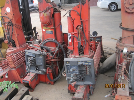 ขายเครน UNIC 3ตัน 3ปอก2ชัก 290K ท้องV รุ่นใหม่ ของนำเข้าครับ