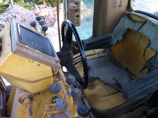 ขายรถเกรด Caterpillar 140G S/N 72V148xx นำเข้าจากสหรัฐอเมริกา ไม่เคยใช้งานในไทย สภาพสวย ราคาพิเศษสุด