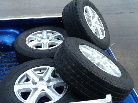 ล้อnew ford  range ขอบ17 พร้อมยาง