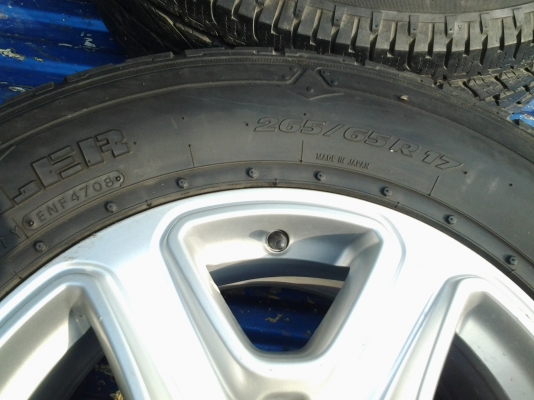 ล้อnew ford  range ขอบ17 พร้อมยาง